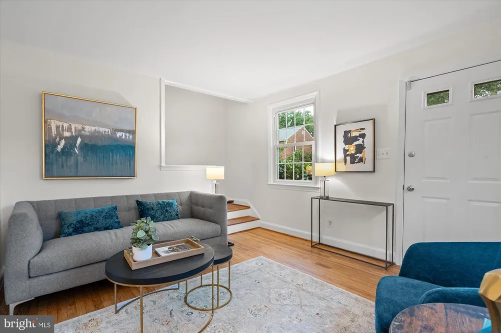 317 E CUSTIS AVENUE #A Alexandria, VA 22301