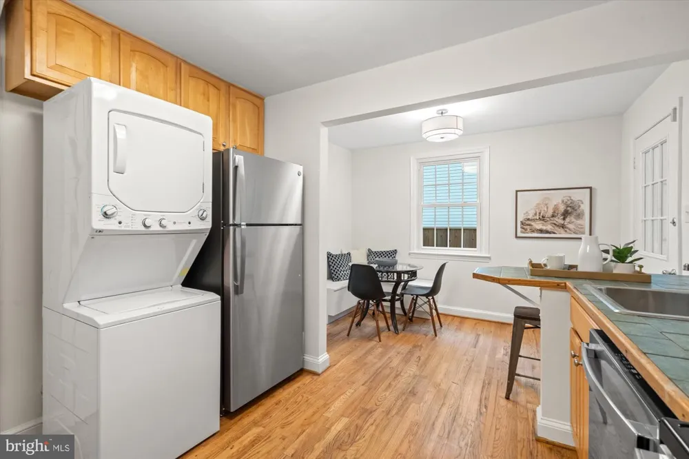 317 E CUSTIS AVENUE #A Alexandria, VA 22301