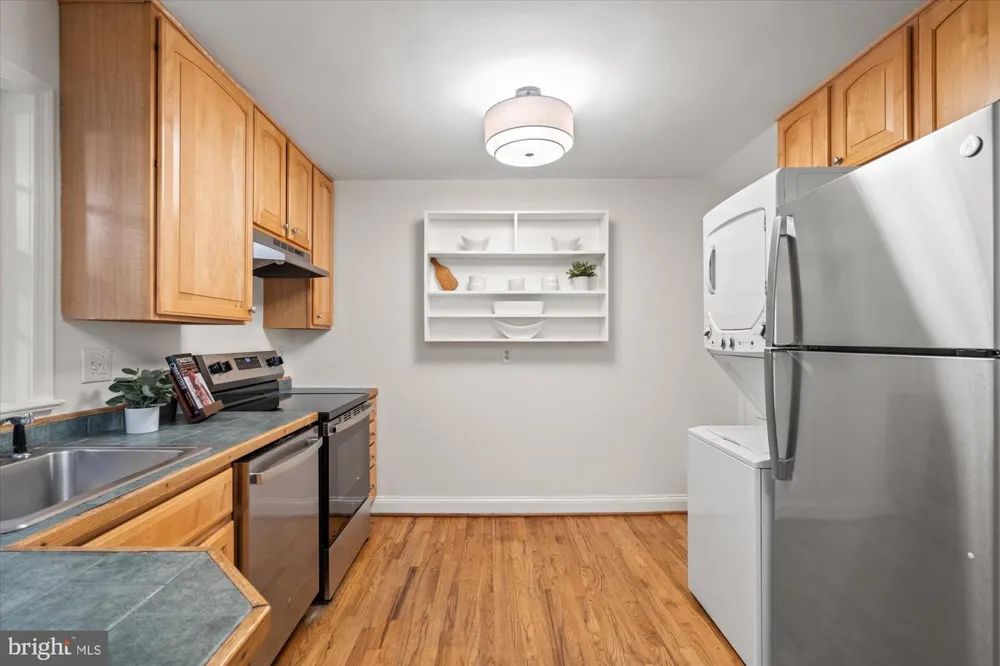 317 E CUSTIS AVENUE #A Alexandria, VA 22301