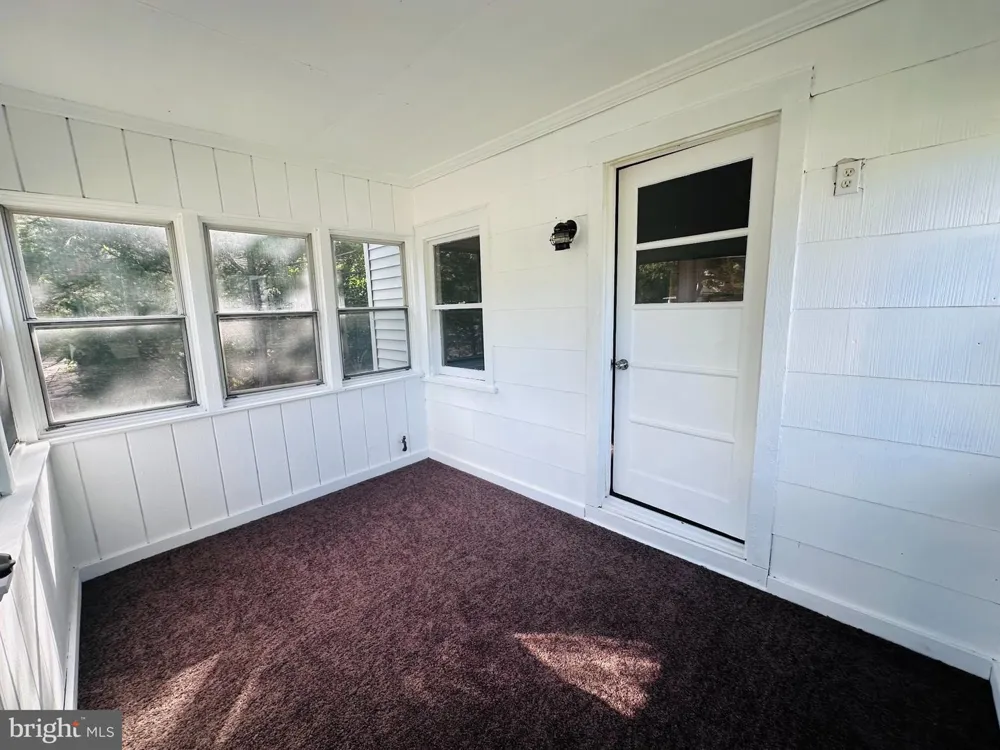 623 ROUTE 9 West Creek, NJ 08092