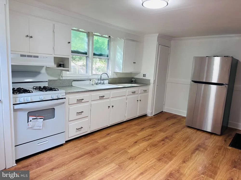 623 ROUTE 9 West Creek, NJ 08092