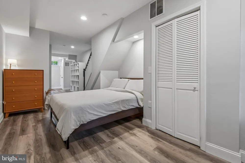 1138 ROLAND HEIGHTS Baltimore, MD 21211