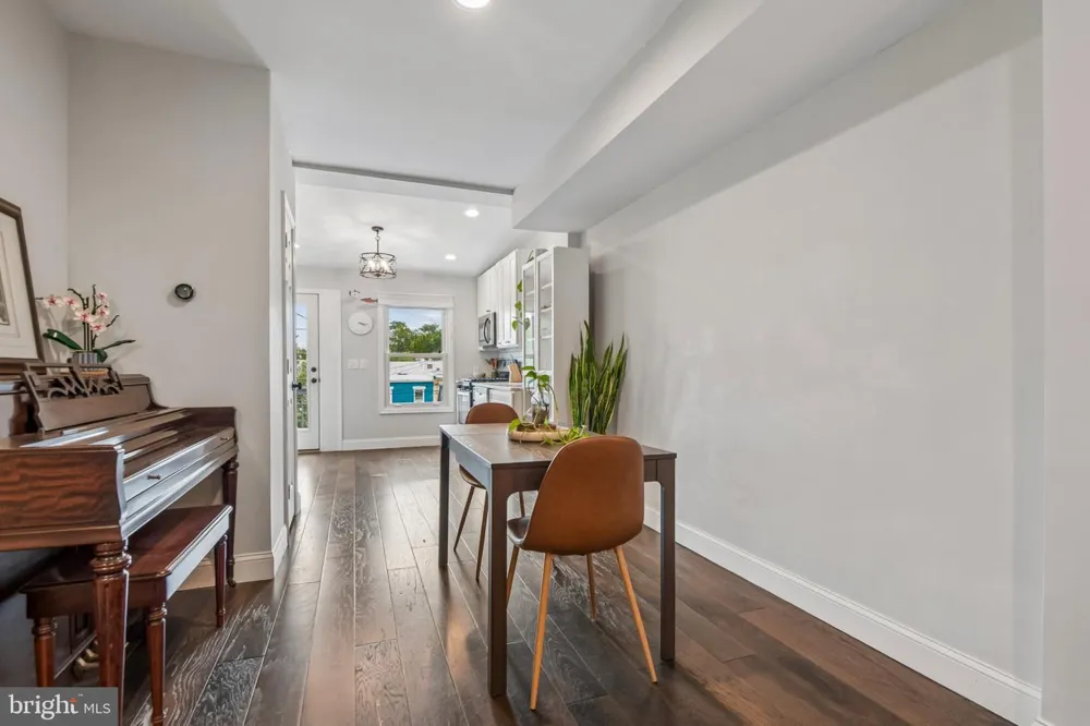 1138 ROLAND HEIGHTS Baltimore, MD 21211