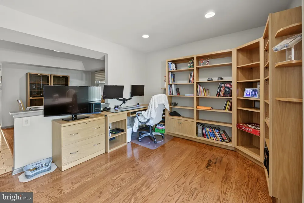 23 GOSHAWK COURT Voorhees, NJ 08043