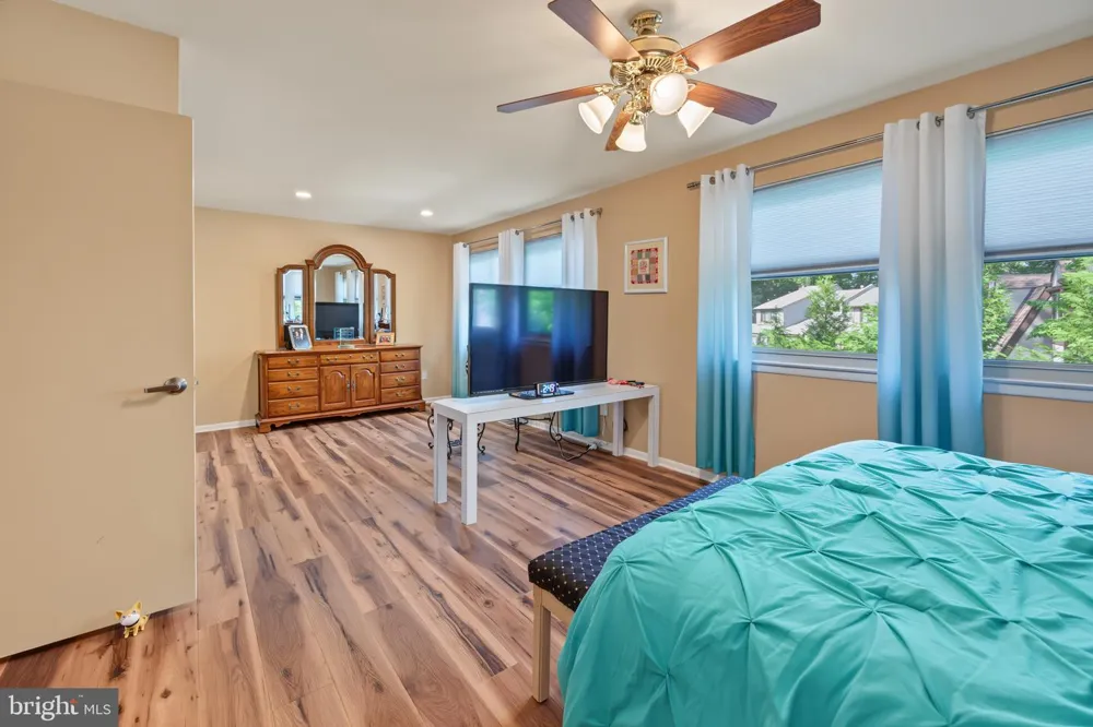 23 GOSHAWK COURT Voorhees, NJ 08043