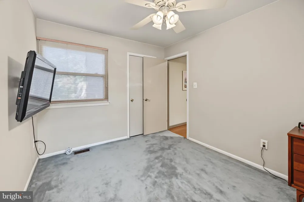 23 GOSHAWK COURT Voorhees, NJ 08043