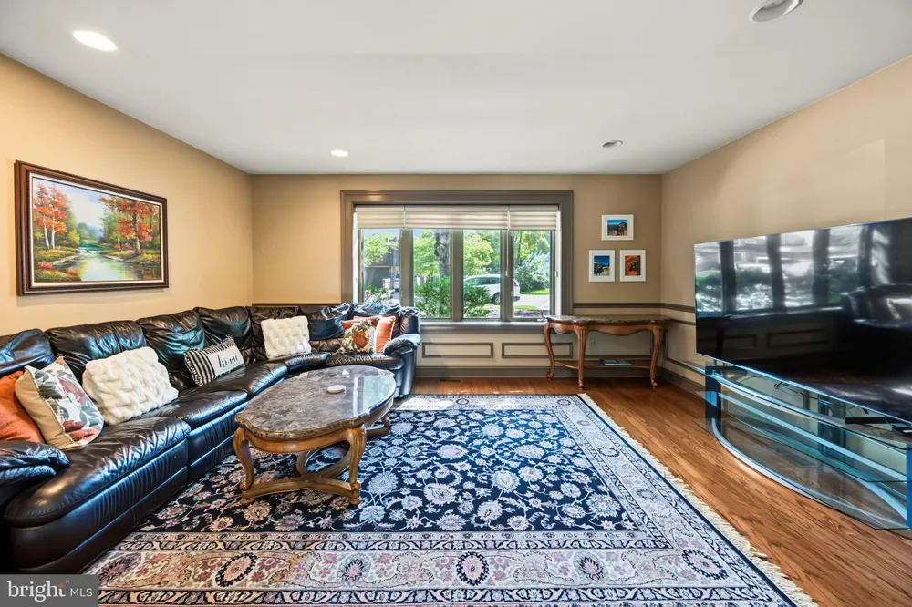 23 GOSHAWK COURT Voorhees, NJ 08043