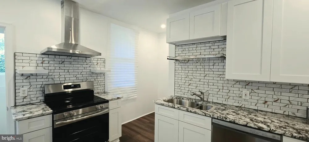 5113 MARVINE STREET Philadelphia, PA 19141