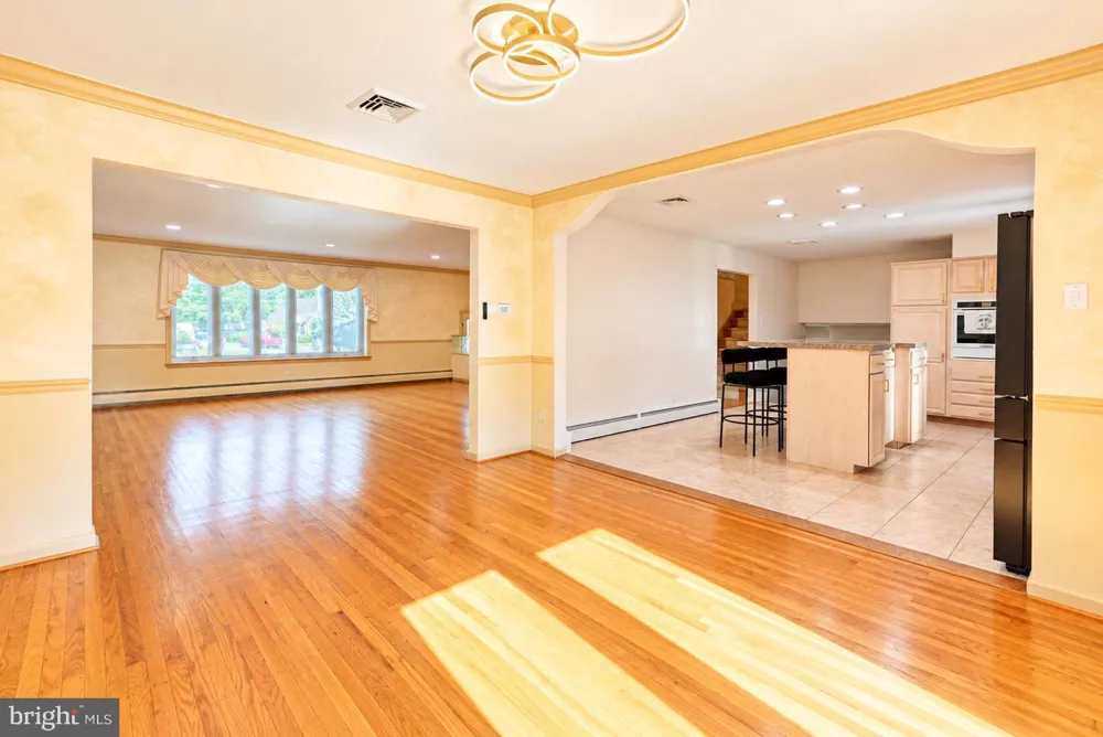 2206 FULMER STREET Philadelphia, PA 19115