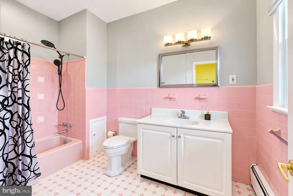 2206 FULMER STREET Philadelphia, PA 19115
