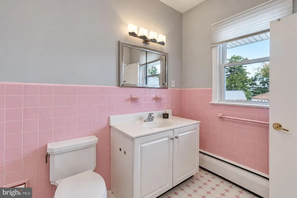 2206 FULMER STREET Philadelphia, PA 19115