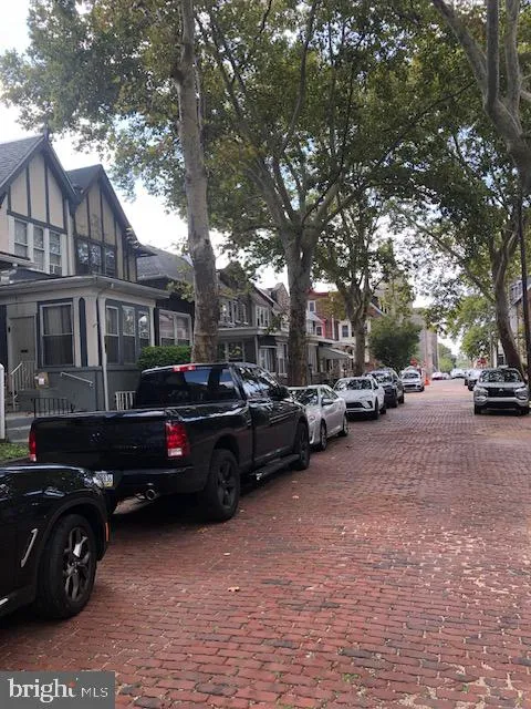 5329 CARLISLE Philadelphia, PA 19141