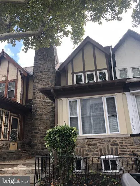 5329 CARLISLE Philadelphia, PA 19141