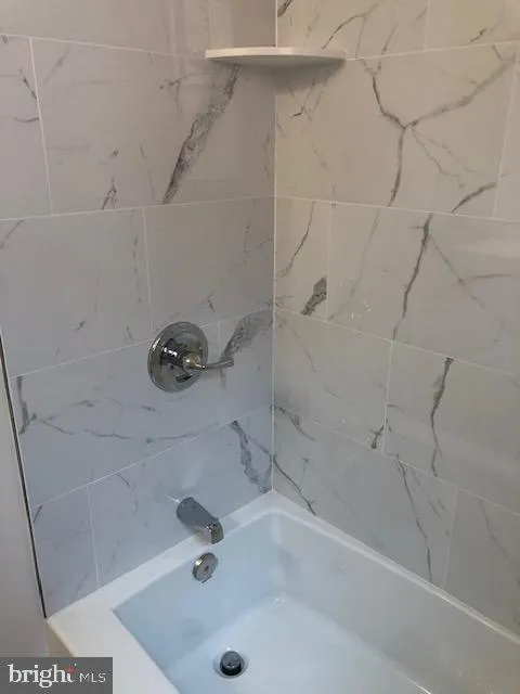 5329 CARLISLE Philadelphia, PA 19141