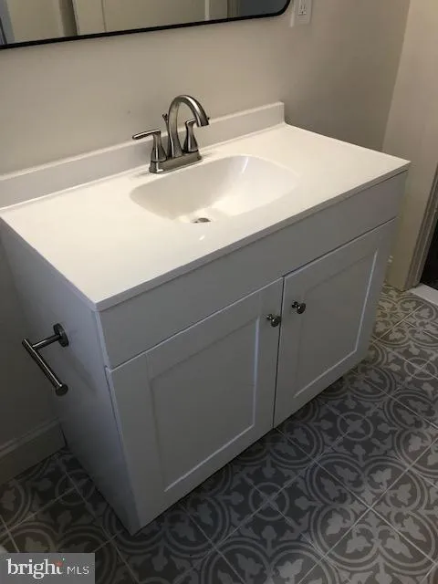 5329 CARLISLE Philadelphia, PA 19141