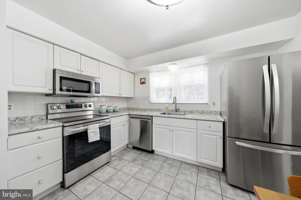17516 LONGVIEW LANE Olney, MD 20832