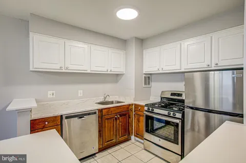 16 S VAN DORN STREET #604