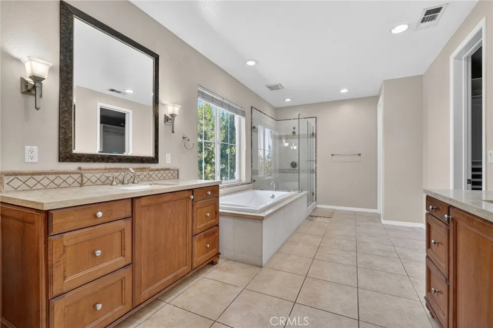 26525 Craftsmen Court Saugus, CA 91350