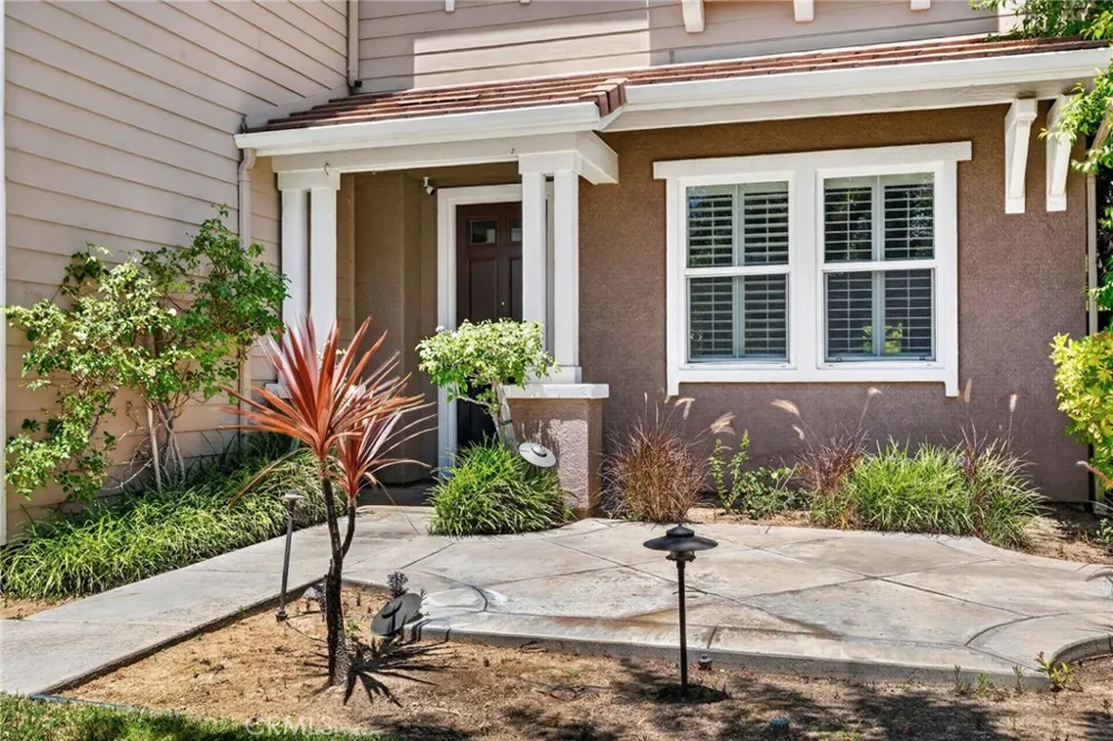 26525 Craftsmen Court Saugus, CA 91350