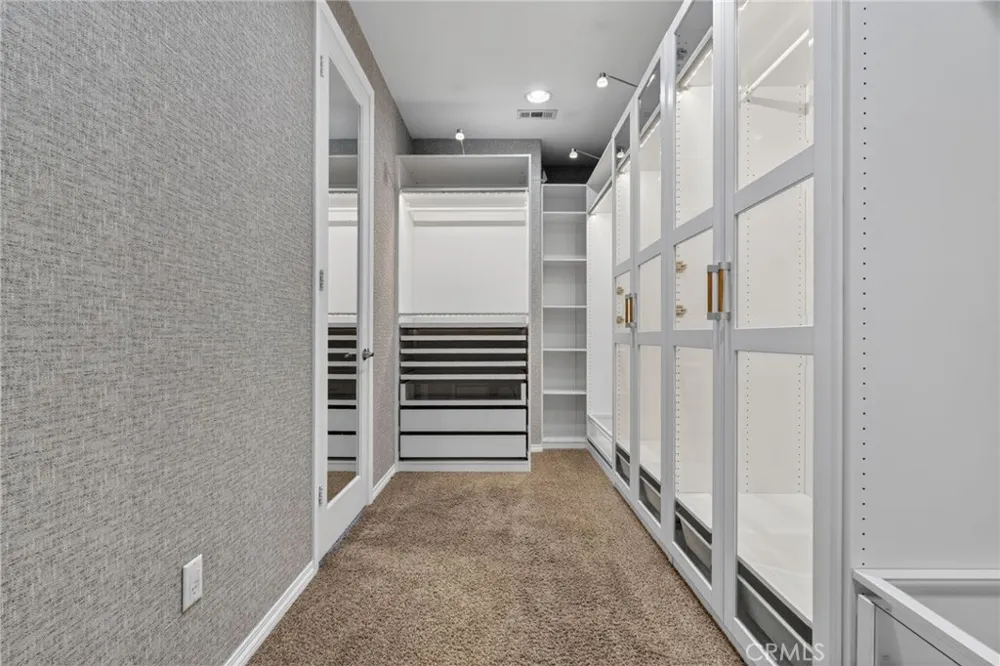 26525 Craftsmen Court Saugus, CA 91350