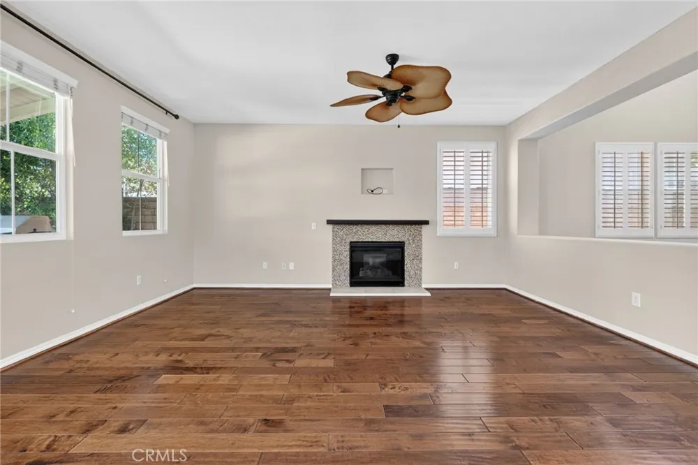 26525 Craftsmen Court Saugus, CA 91350