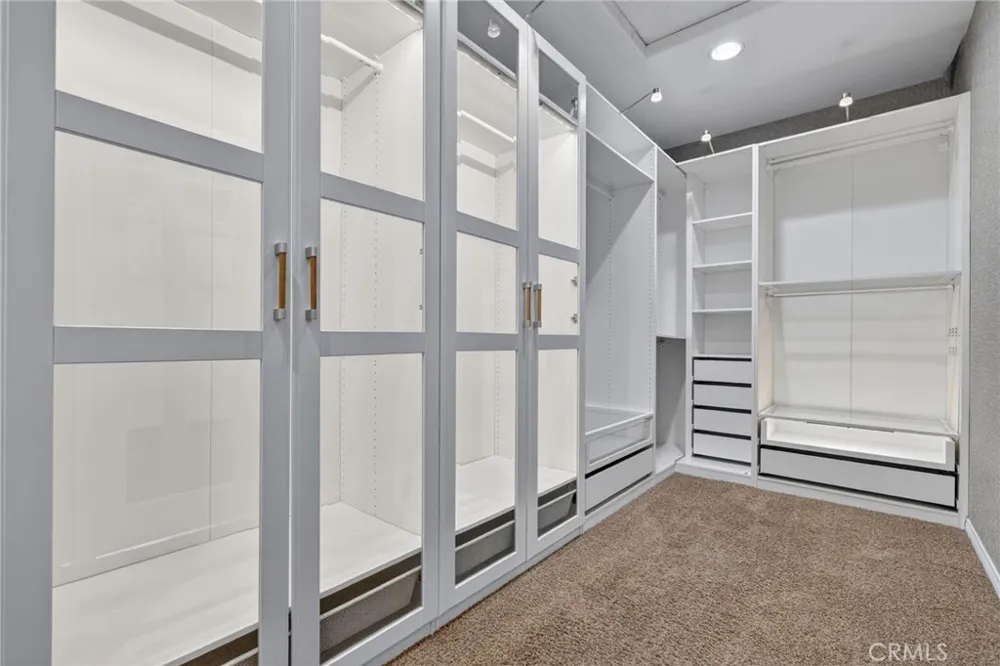 26525 Craftsmen Court Saugus, CA 91350
