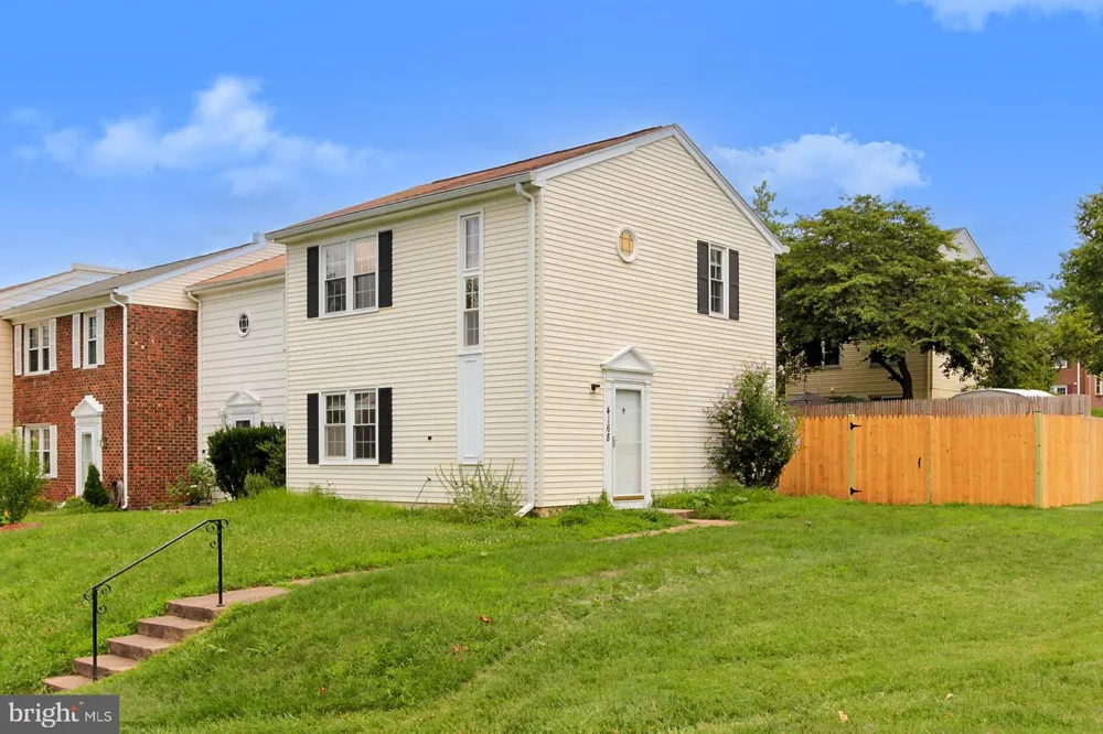 4168 HAMLIN COURT Chantilly, VA 20151