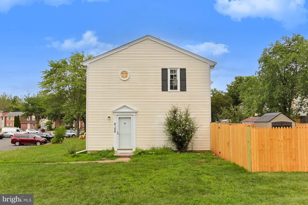 4168 HAMLIN COURT Chantilly, VA 20151