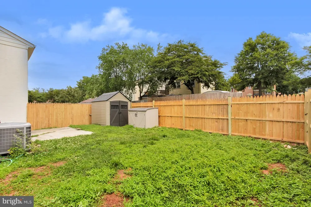 4168 HAMLIN COURT Chantilly, VA 20151