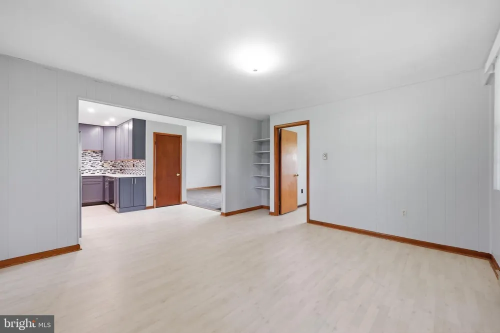 4015 JEFFERSON PIKE Jefferson, MD 21755