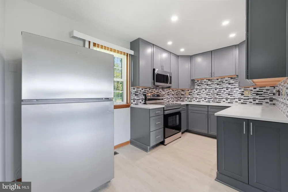 4015 JEFFERSON PIKE Jefferson, MD 21755