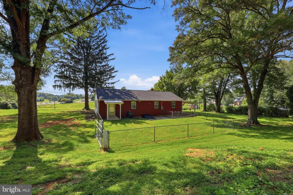 4015 JEFFERSON PIKE Jefferson, MD 21755