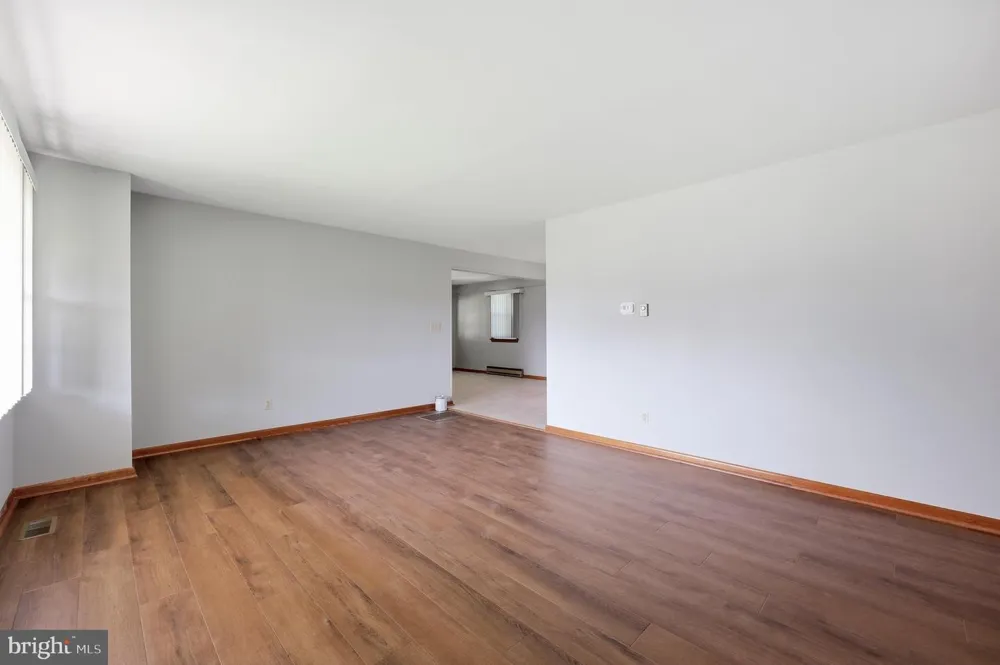 4015 JEFFERSON PIKE Jefferson, MD 21755