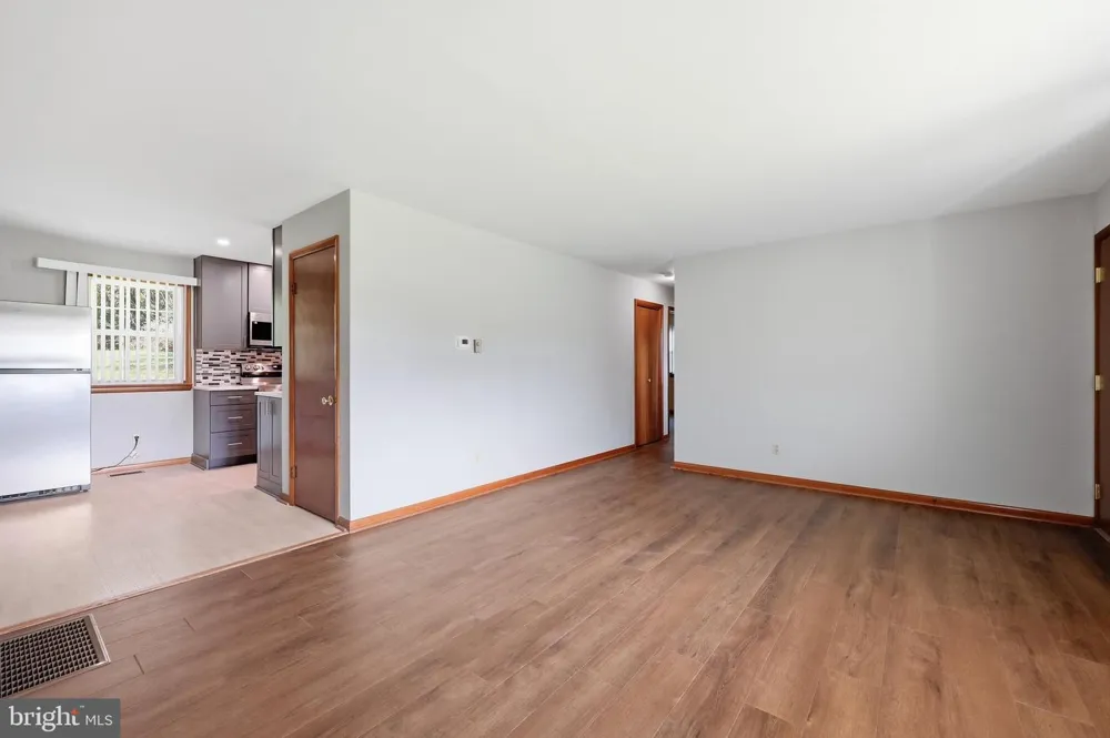 4015 JEFFERSON PIKE Jefferson, MD 21755