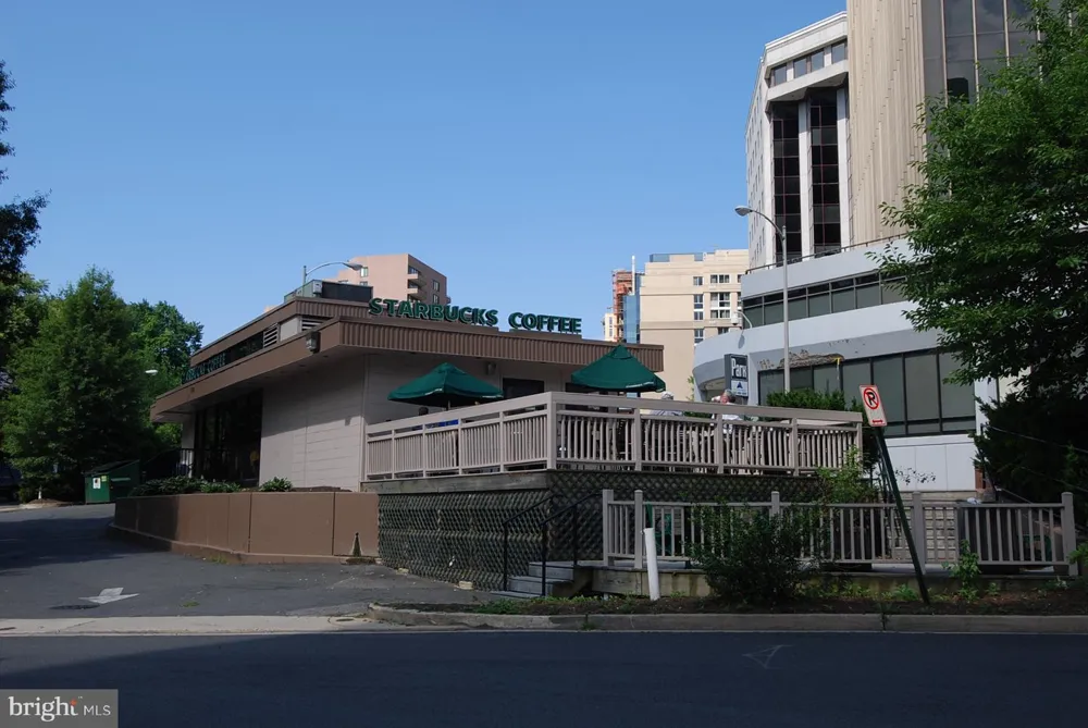 1021 ARLINGTON BLVD BOULEVARD #1125 Rosslyn, VA 22209