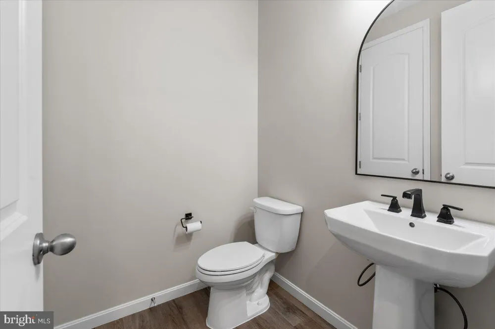 124 LENORE LANE Winchester, VA 22602