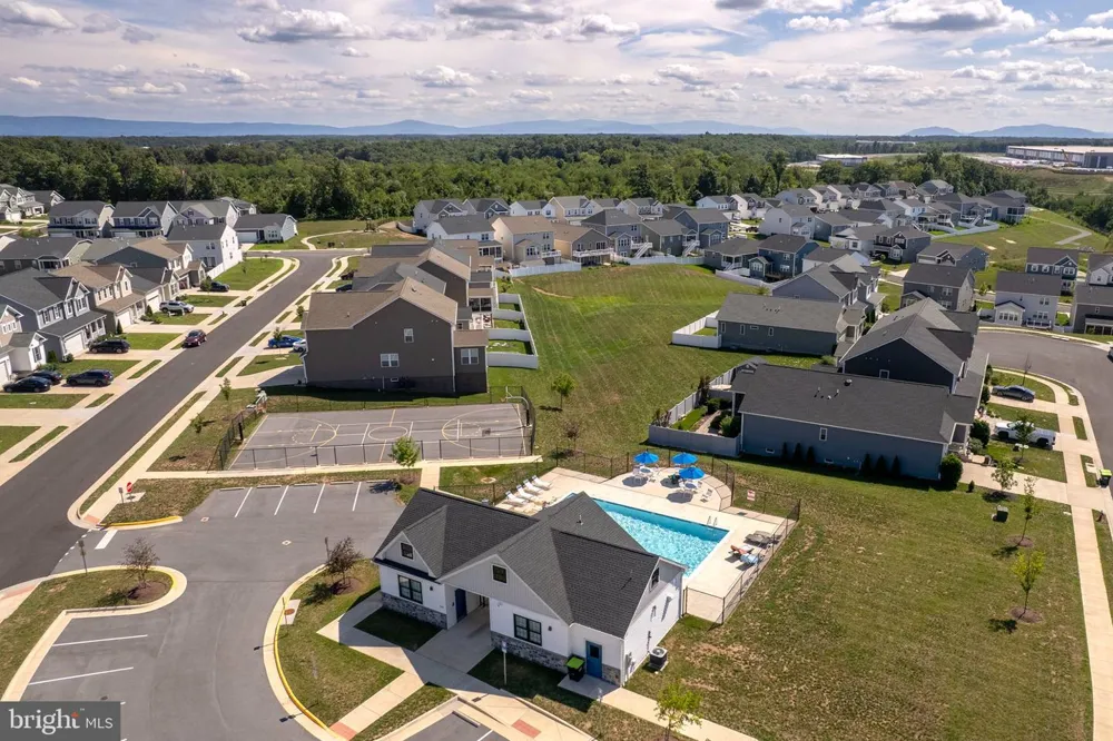 124 LENORE LANE Winchester, VA 22602