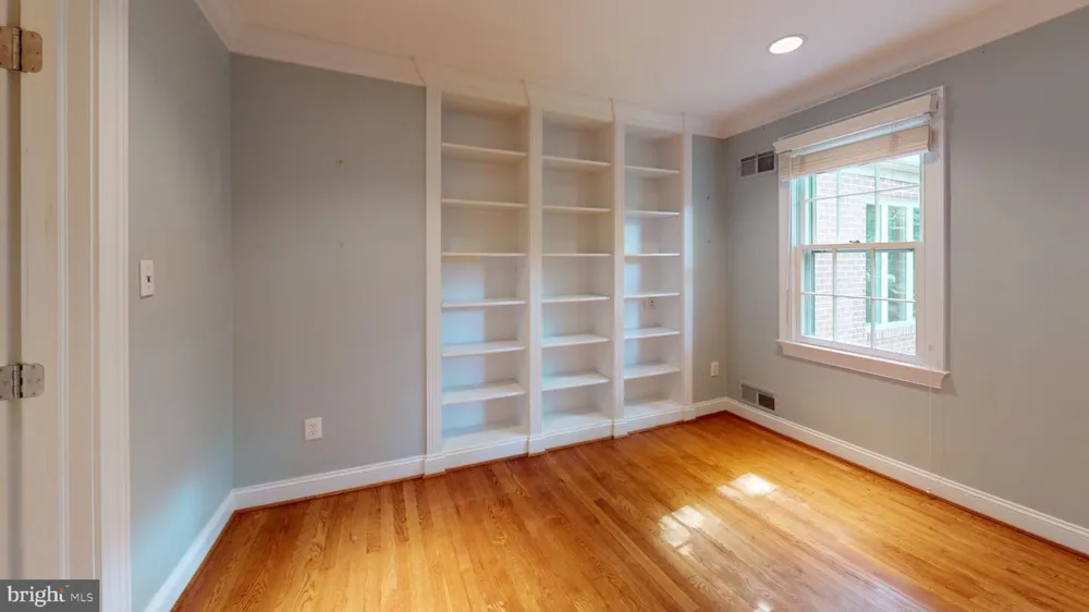 11211 LONG PINE TRL Potomac, MD 20854