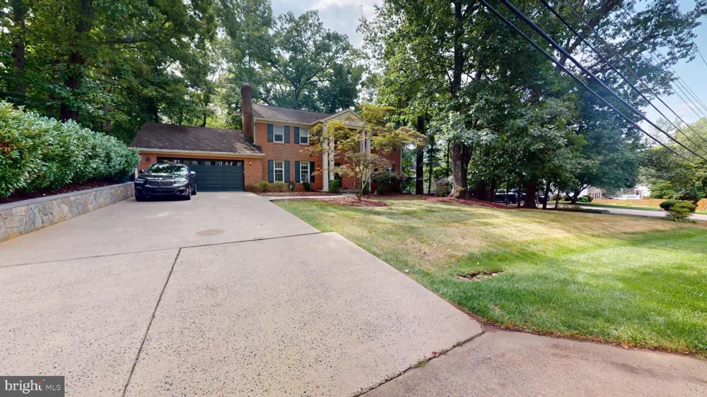 11211 LONG PINE TRL Potomac, MD 20854