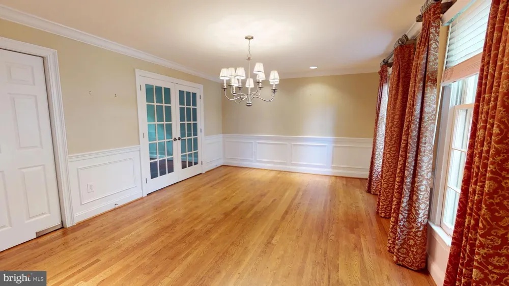 11211 LONG PINE TRL Potomac, MD 20854