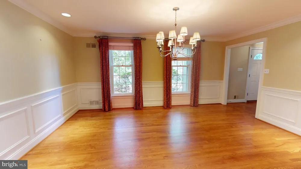 11211 LONG PINE TRL Potomac, MD 20854