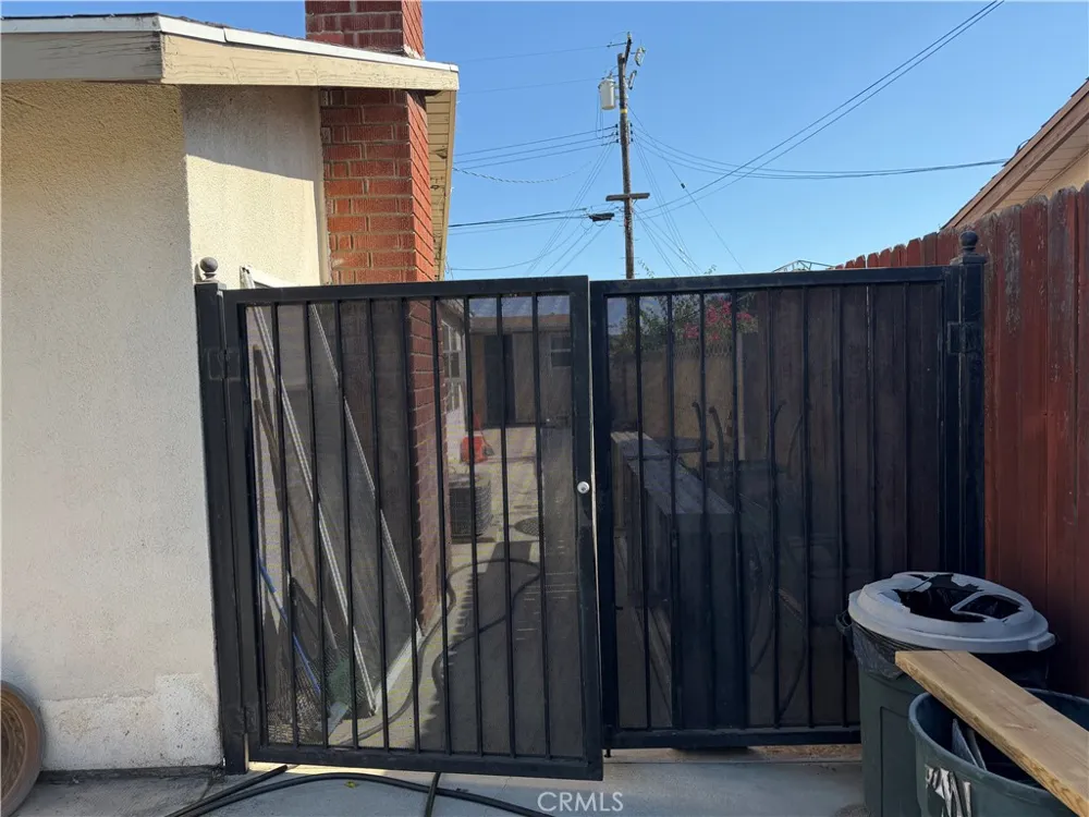21112 E Brookport Covina, CA 91724