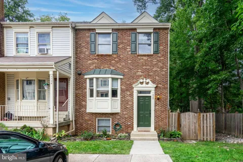 3700 ROXBURY LANE
