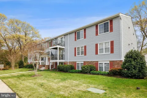 3503 WEDGEWOOD COURT #M