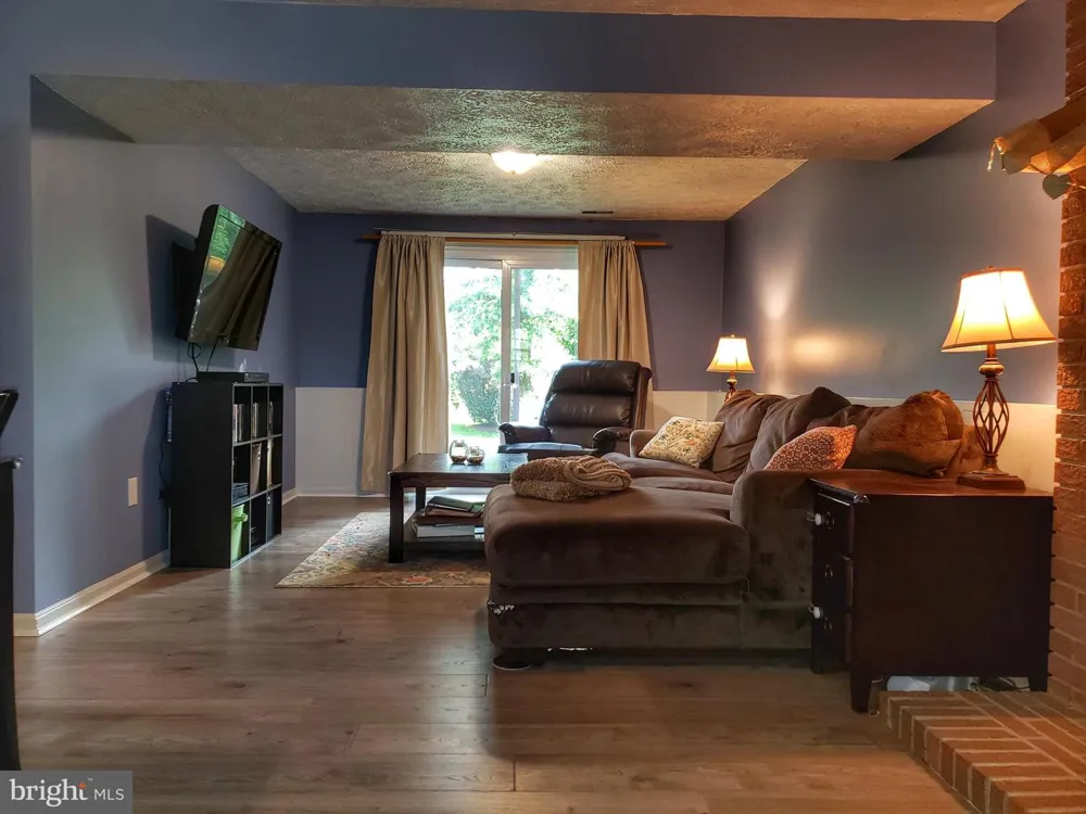 7109 UPPER MILLS CIRCLE Catonsville, MD 21228