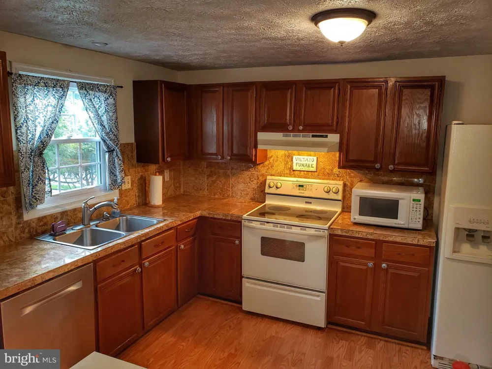 7109 UPPER MILLS CIRCLE Catonsville, MD 21228