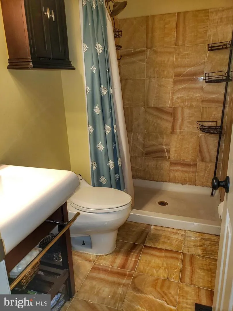 7109 UPPER MILLS CIRCLE Catonsville, MD 21228