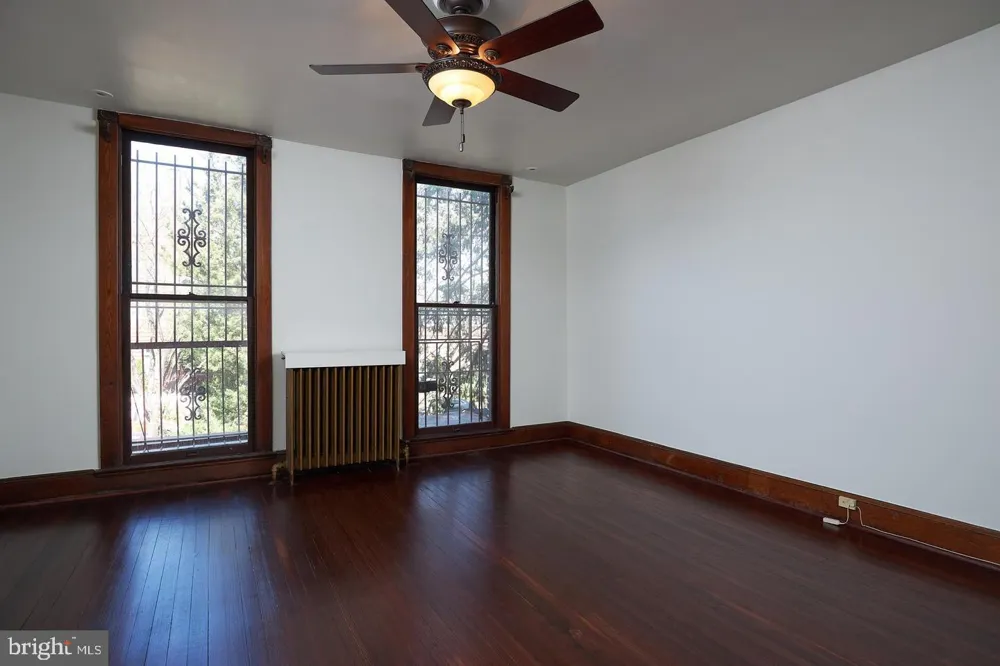 1427 E CAPITOL STREET NE Washington, DC 20003