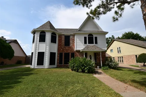 14706 W Bend Drive