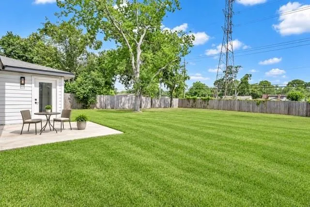 6026 Willowbend Houston, TX 77096